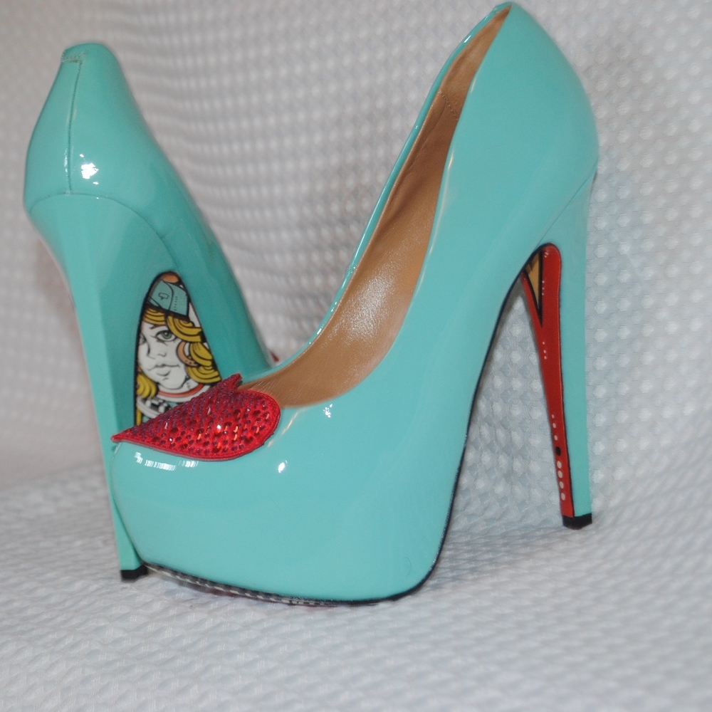 Never worn! TAYLOR SAYS Pumps